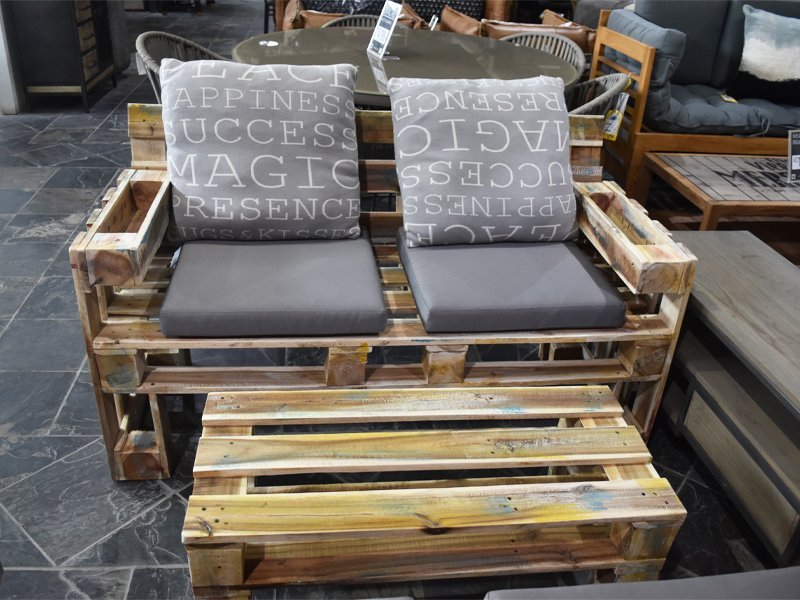 Balcony Pallet Sofa With Cushion And